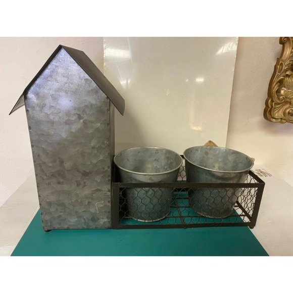 New Galvanized Tin Birdhouse with Two Planter Pots - Picture 4 of 8
